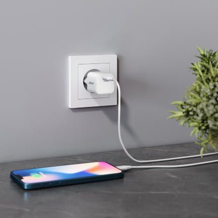 СЗУ uBear WC4701-AD USB-C PD 30W White