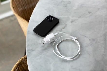 СЗУ uBear WC4701-AD USB-C PD 30W White
